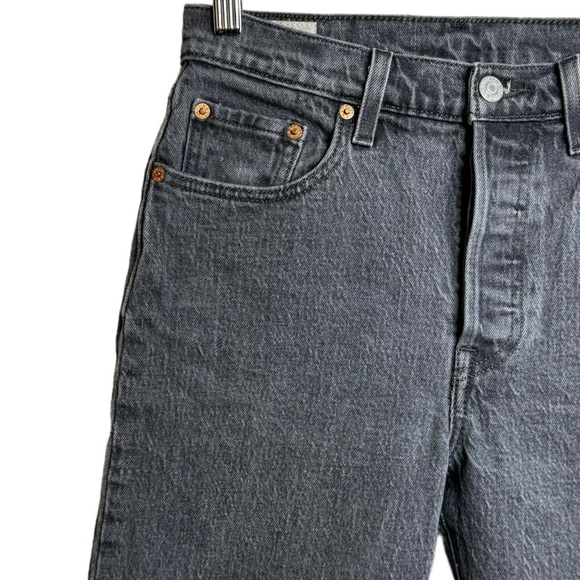 Levis 501 High Rise Straight Leg Faded Black Denim Raw Cut Off Hem Jeans 25 - Picture 7 of 16